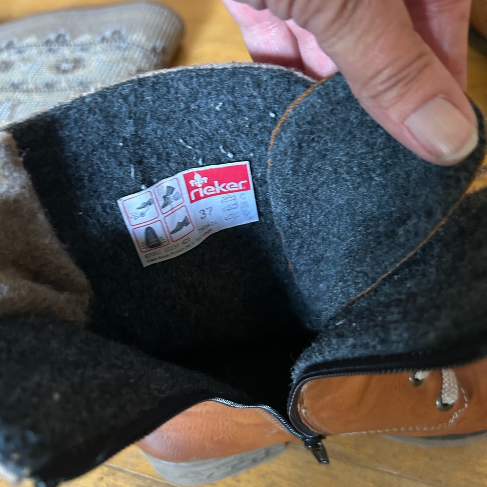 RIEKER Leather Lace Up Felt Lined Boots - Picture 5 of 7